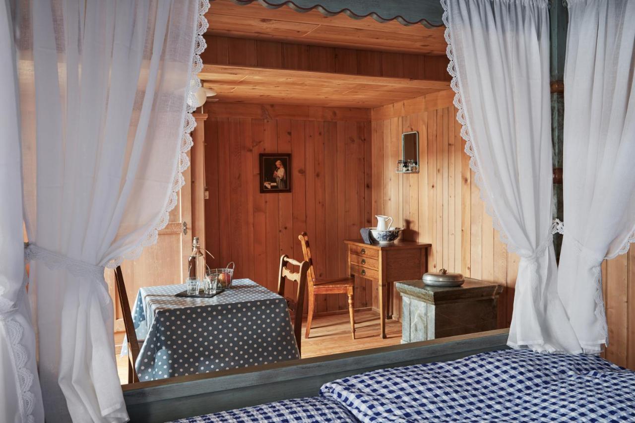 Nostalgie Bed & Breakfast Chraemerhus Curaglia Extérieur photo